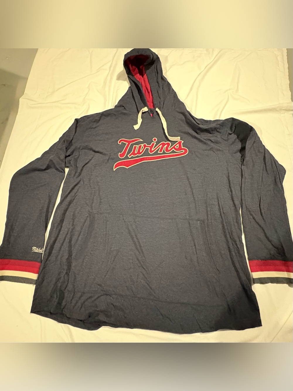 MITCHELL & NESS Men's Minnesota Twins Lightweight Pullover Hoodie Size: 3XLB
